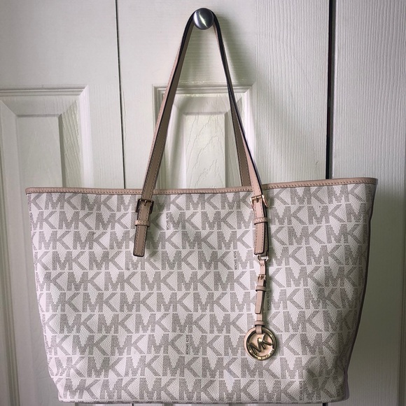 Michael Kors Handbags - Michael Kors Tote Bag